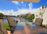 2/39 Madang Crescent, Runaway Bay, Qld 4216