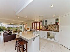 North Lakes