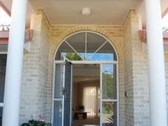 Pelican Waters