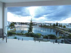 Pelican Waters