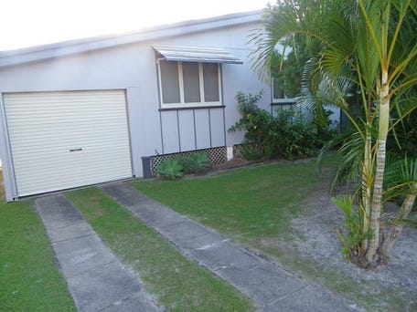 60 Palmer Avenue, Golden Beach, Qld 4551