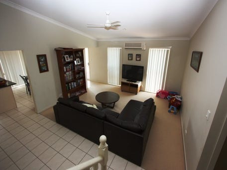 11 ERSKINE ST, Upper Coomera, Qld 4209