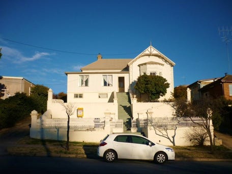 194 Sharp Street, Cooma, NSW 2630