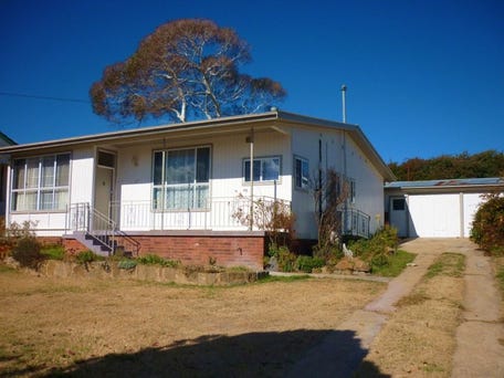 33 Culey Avenue, Cooma, NSW 2630