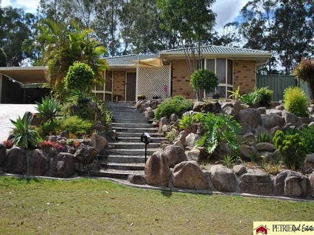 8 Cania Crescent, Petrie, Qld 4502