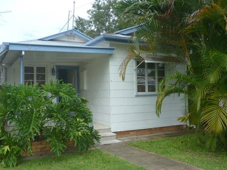 70 Lower Brighton Terrace, Sandgate, Qld 4017
