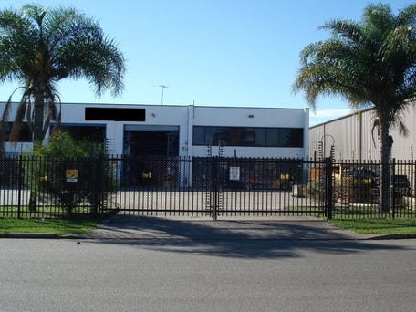 12 Pembury Road, Minto, NSW 2566