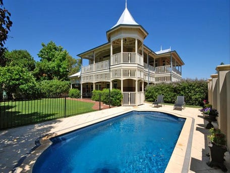 73 Farnley Street, Mount LawleySold $3,025,000 in Jul 2012