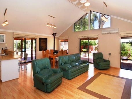 6 Klaehn Crescent, Yalyalup, WA 6280
