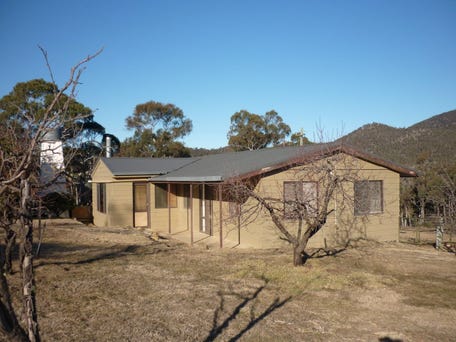 390 Peak View Road, Numeralla, NSW 2630