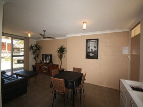 4/211 Lake Street, Cairns City, Qld 4870