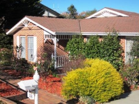 38 William Wilkins Cres, Isaacs, ACT 2607