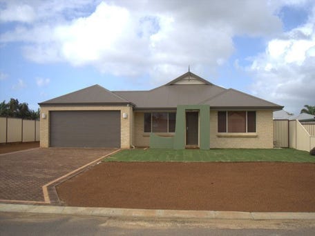 4 Wahn Ave, Waggrakine, WA 6530