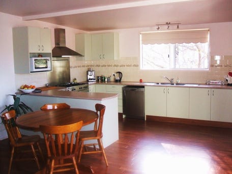 10 Doondoo, Cooma, NSW 2630