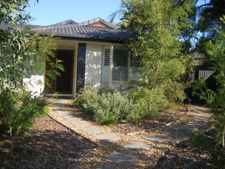 18 Parklea Esplanade, Mountain Creek, Qld 4557