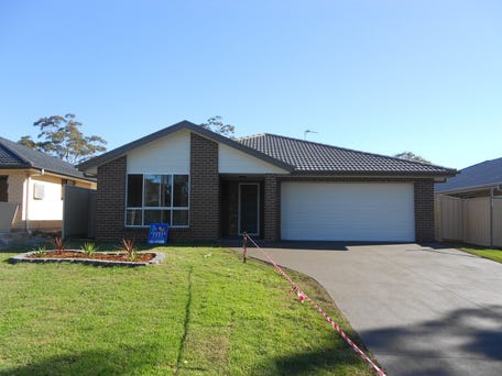 39 Summerland Road, Summerland Point, NSW 2259