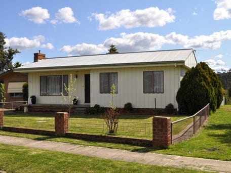559 Hague Street, Lavington, NSW 2641
