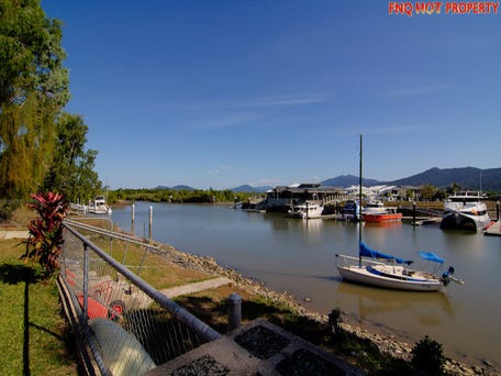 11 Riverside Parade, Trinity Park, Qld 4879