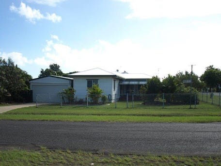 40 Hunter St Walkervale Qld 4670