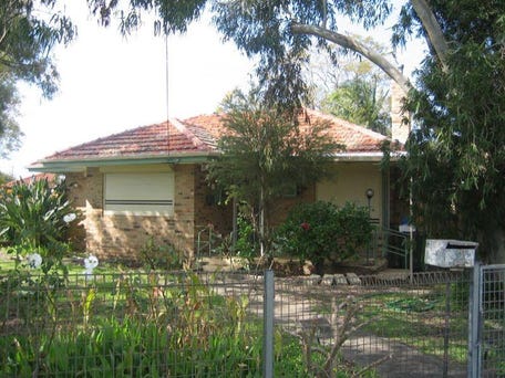2 Hooson Way, Wilson, WA 6107