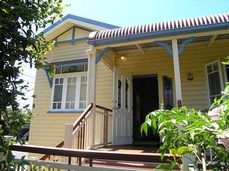 83 WAKEFIELD STREET, Sandgate, Qld 4017