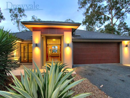 13 Goldfinch Court, Greenbank, Qld 4124