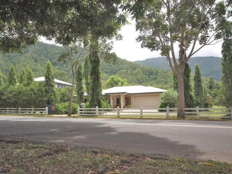Redlynch, Qld 4870