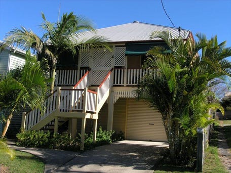 7 PALM AVENUE, Sandgate, Qld 4017