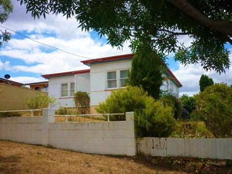 2 Throsby Street, Cooma, NSW 2630