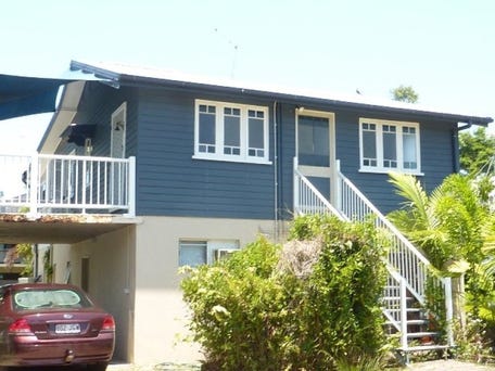 1/466 McCoombe Street, Mooroobool, Qld 4870