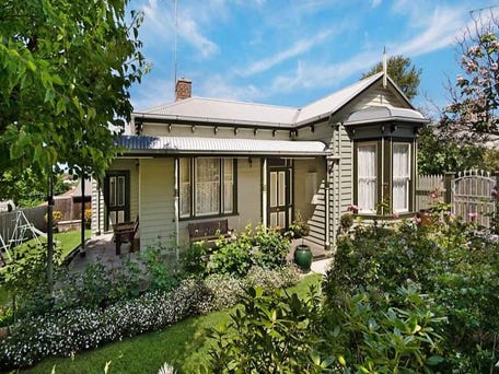 17 Pope Street, Hamilton, Vic 3300
