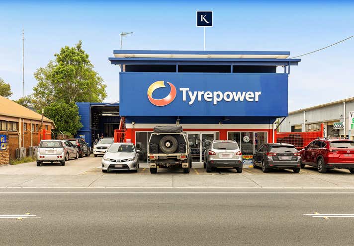 Sold Showroom Large Format Retail At Currumbin Creek Road