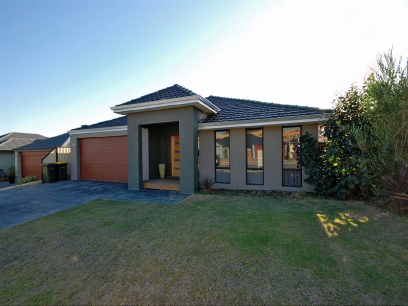 perth 海边家 - 孩子妈在NZ - 臭美妞孩子妈的日记 98 Liberty Drive, Clarkson, WA 6030