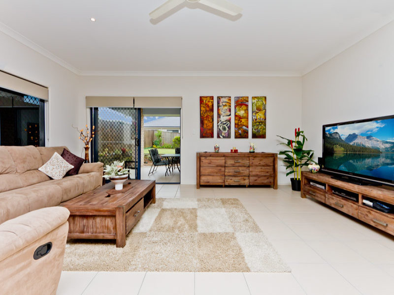 North Lakes
