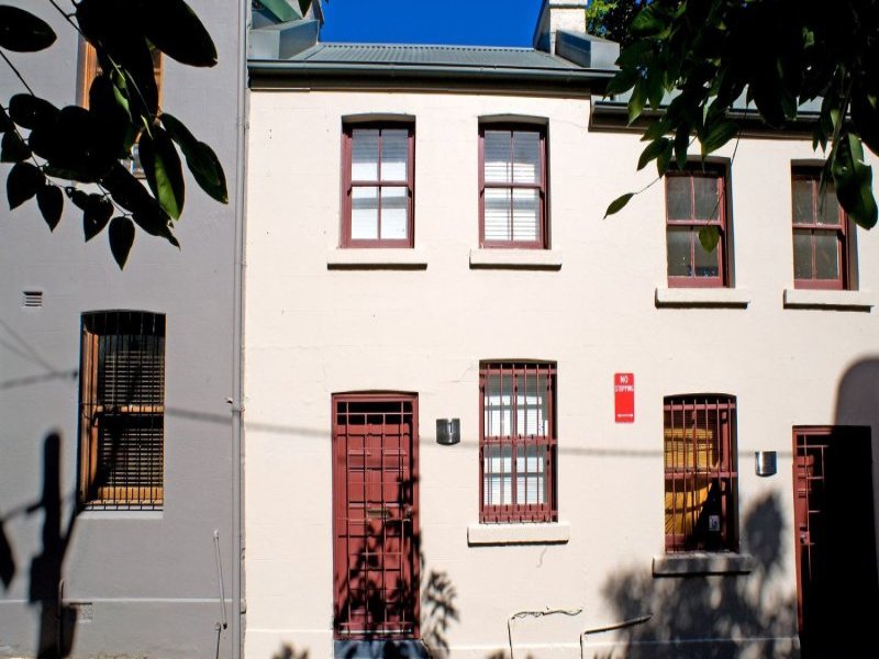 11 Langley Street