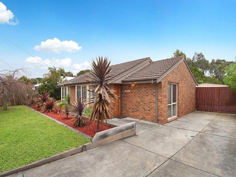 66 Clarendon Drive, Somerville - Image 1