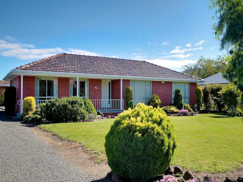 64 Seven Mile Beach Road, Seven Mile Beach, Tas 7170 Family Home