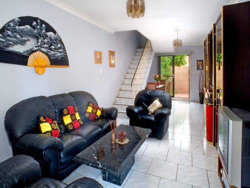 6 Dive Street