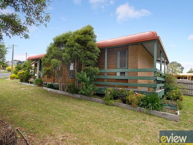 89 Clarendon Drive, Somerville - Image 1