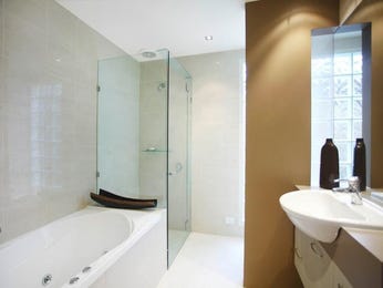  Bathroom Design Ideas on Modern Bathroom Design With Built In Shelving Using Ceramic   Bathroom