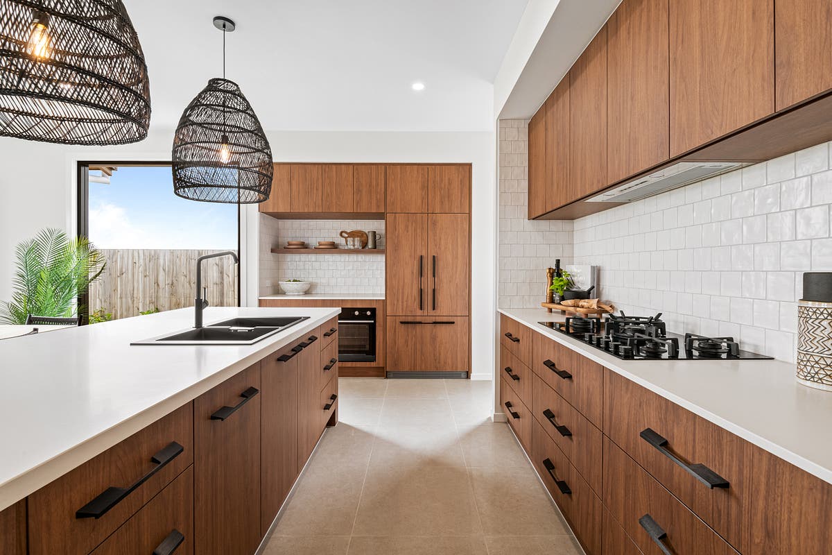 Neptune Homes 9 Display Homes and 32 Home Designs