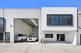 5/8 Distribution Court Arundel Qld 4214