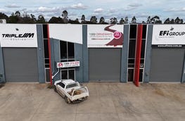 2/32 Bate Close Pakenham Vic 3810