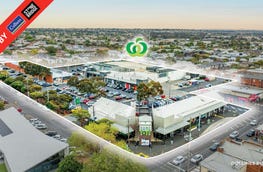 Pakington Strand Shopping Centre 95-103 Pakington Street Geelong West Vic 3218