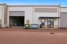 2/79 Catalano Circuit Canning Vale WA 6155