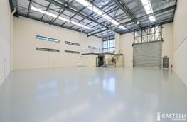 2/2 Tidal Way Bibra Lake WA 6163