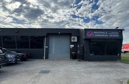 2/241 Governor RD Braeside Vic 3195