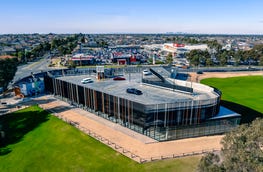 Shop 9, 128 Gourlay Road, 9/128 Gourlay Road Caroline Springs Vic 3023