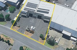 1 & 2, 3 Tacoma Circuit Canning Vale WA 6155