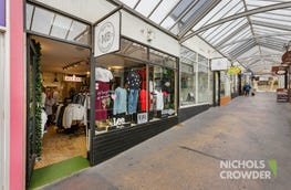 15/90 Main Street Mornington Vic 3931